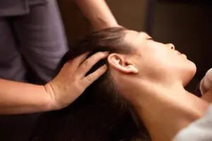 Head Massage - photo 3