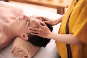 Head Massage - photo 4