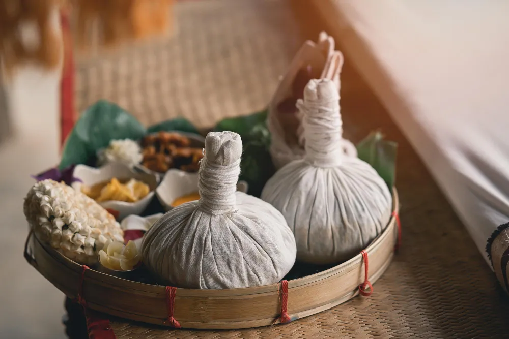 Massage Thai aux Herbes Aromatiques - photo 1